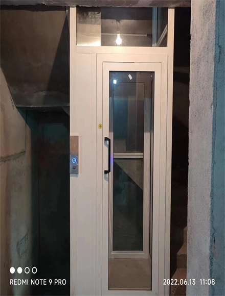 家用電梯